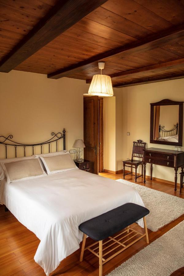 Lugar Del Rio Guest House Couzadoiro Eksteriør bilde