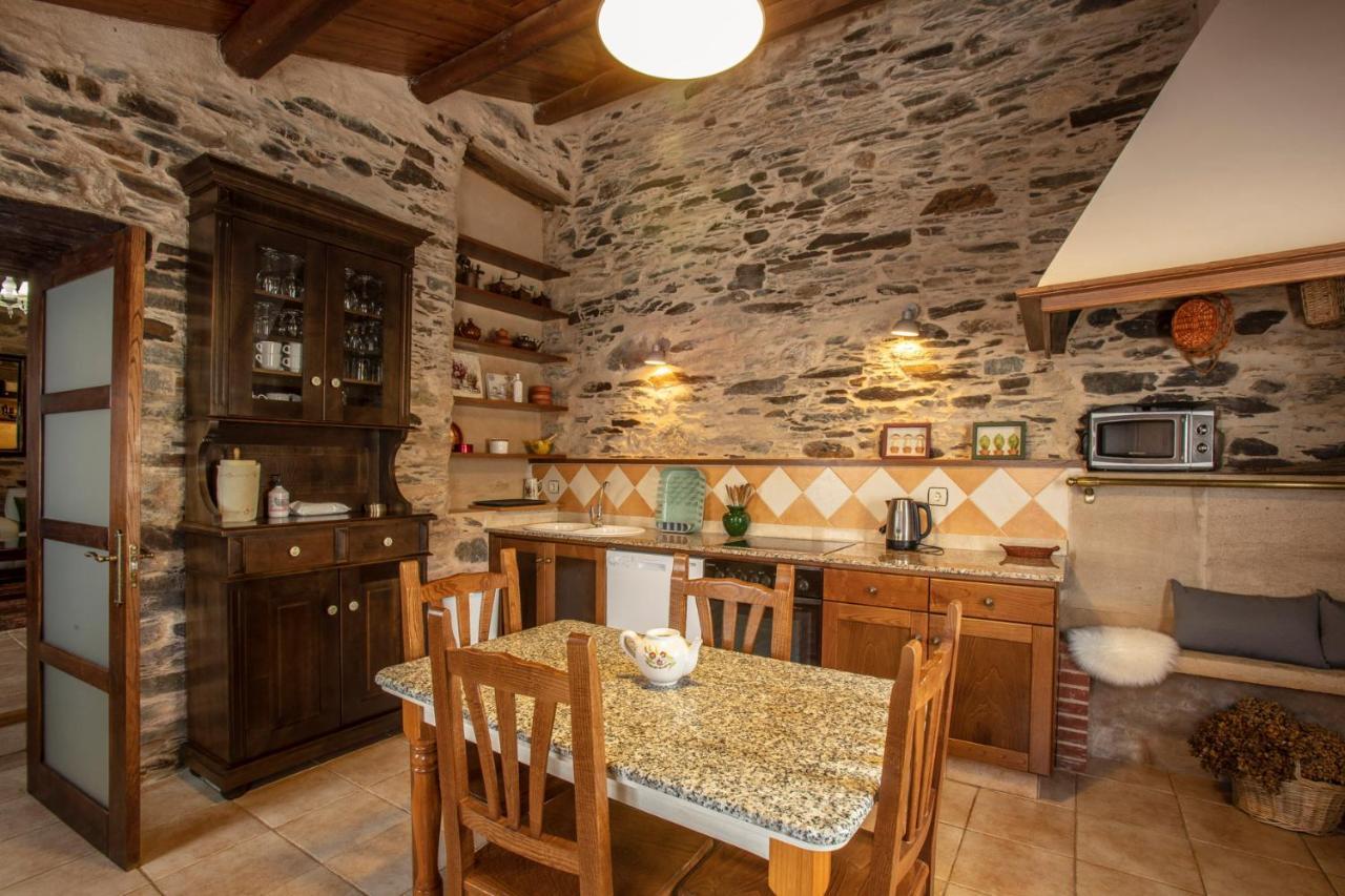 Lugar Del Rio Guest House Couzadoiro Eksteriør bilde