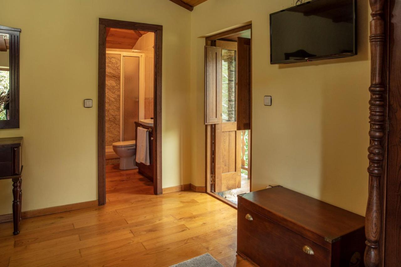 Lugar Del Rio Guest House Couzadoiro Eksteriør bilde