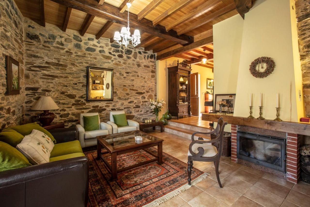 Lugar Del Rio Guest House Couzadoiro Eksteriør bilde
