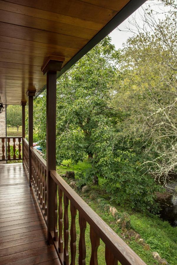 Lugar Del Rio Guest House Couzadoiro Eksteriør bilde